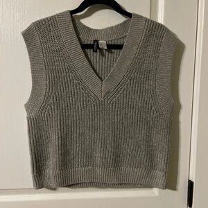 Gray Ribbed Knit V-Neck Vest
